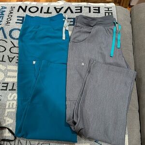 Figs Kade Kargo scrub pants